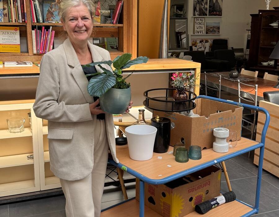 Wilma Voortman - Gemeente Zwolle kringloop: Stichting Kringloop Zwolle wint aanbesteding voor herbruikbare goederen